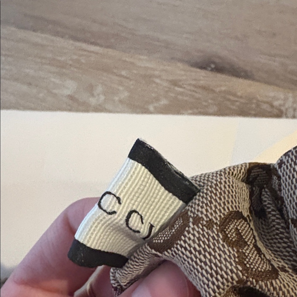 Gucci scrunchie GWP set of 2 - Picture 5 of 5
